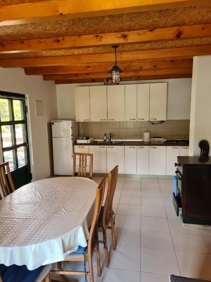 Kuca Za Odmor Buba, Otok Zut Villa Pristanisce Ngoại thất bức ảnh
