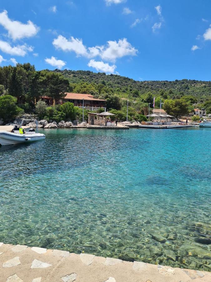 Kuca Za Odmor Buba, Otok Zut Villa Pristanisce Ngoại thất bức ảnh